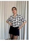 Siyah beyaz baskılı crop gömlek
