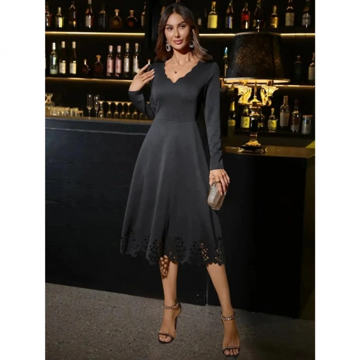 Kadın Uzun Kollu V Yakalı Lazer Kesim Detaylı Midi Ithal Krep Elbise