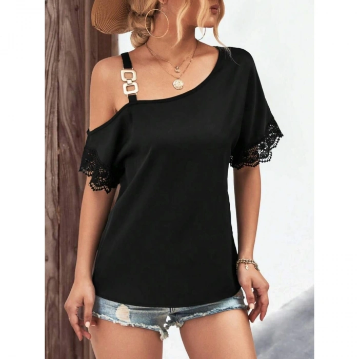 Kadın Tek Omuzu Askılı Kısa Kollu Toka Detaylı Dantelli Viskon Bluz