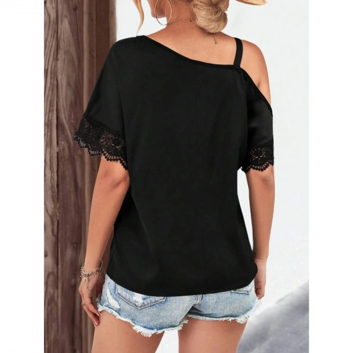 Kadın Tek Omuzu Askılı Kısa Kollu Toka Detaylı Dantelli Viskon Bluz