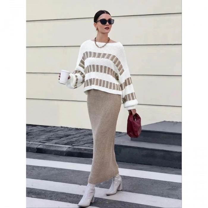 Kadın Uzun Kollu Kayık Yakalı Salaş Triko Bluz Ve Etek Ikili Takım