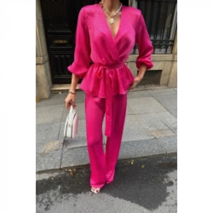 SATEN KRUVAZE BAĞLAMALI BLUZ- PANTOLON TAKIM - Fuşya
