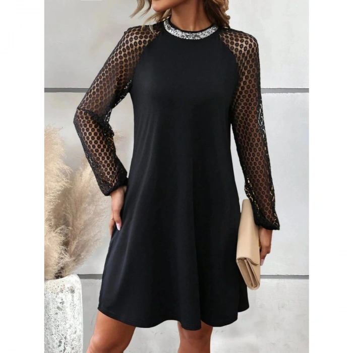 Kadın Uzun Kollu Yarı Balıkçı Yaka Pulpayetli Kolları Dantel Detaylı Mini Ithal Krep Elbise