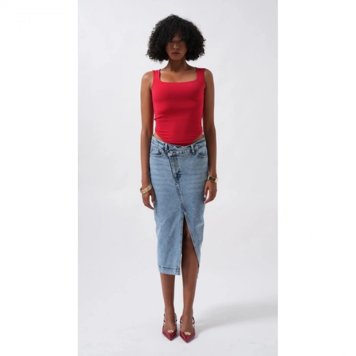 Kare Yaka Kalın Askılı Bodysuit