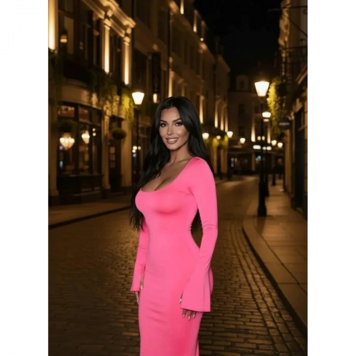 Kadın Uzun Kollu Kare Yaka Volanlı Manşet Detay Maxi Boy Elbise