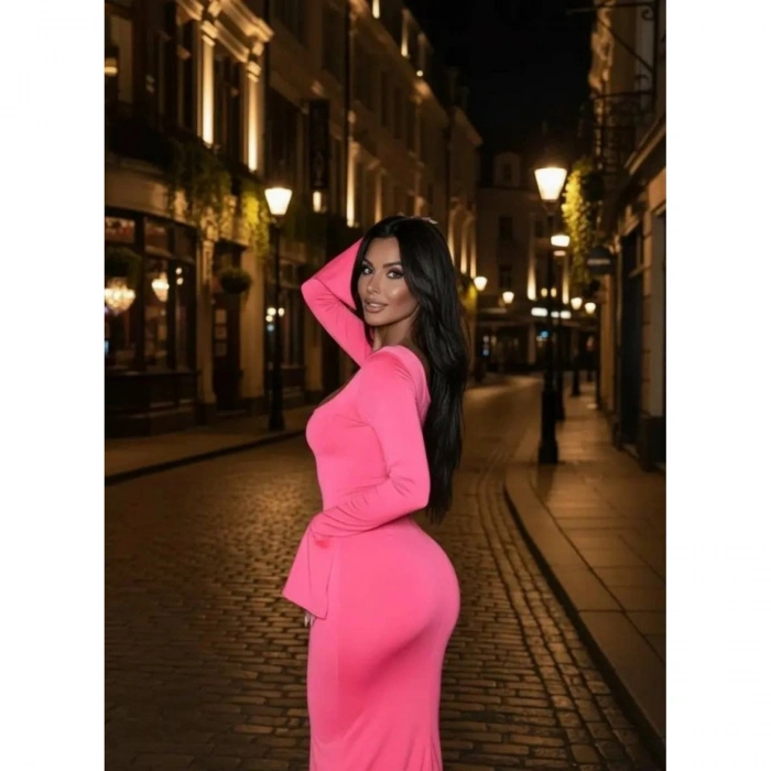 Kadın Uzun Kollu Kare Yaka Volanlı Manşet Detay Maxi Boy Elbise