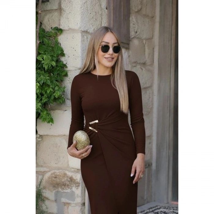 Kadın Uzun Kollu önden çapraz Detaylı Yandan Toka Detaylı Uzun Sandy Elbise
