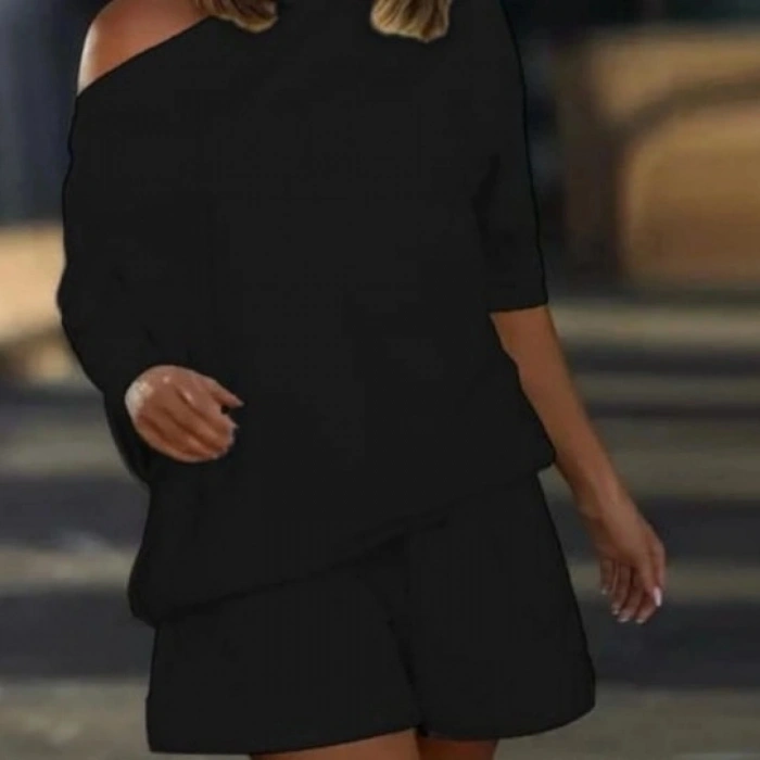 Kadın Kayık Yaka Salaş Iki Iplik Bluz Ve şort Ikili Takım