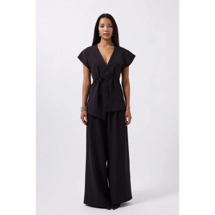 Bağcık Detay Yelek