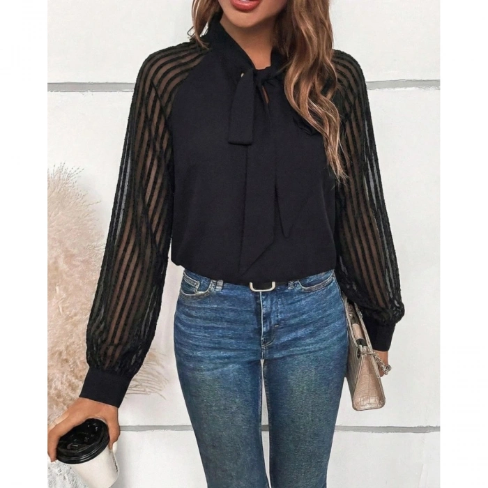 Kadın Uzun Kollu Reglan Kol Detaylı Tüllü Yakadan Bağlamalı Sandy Bluz