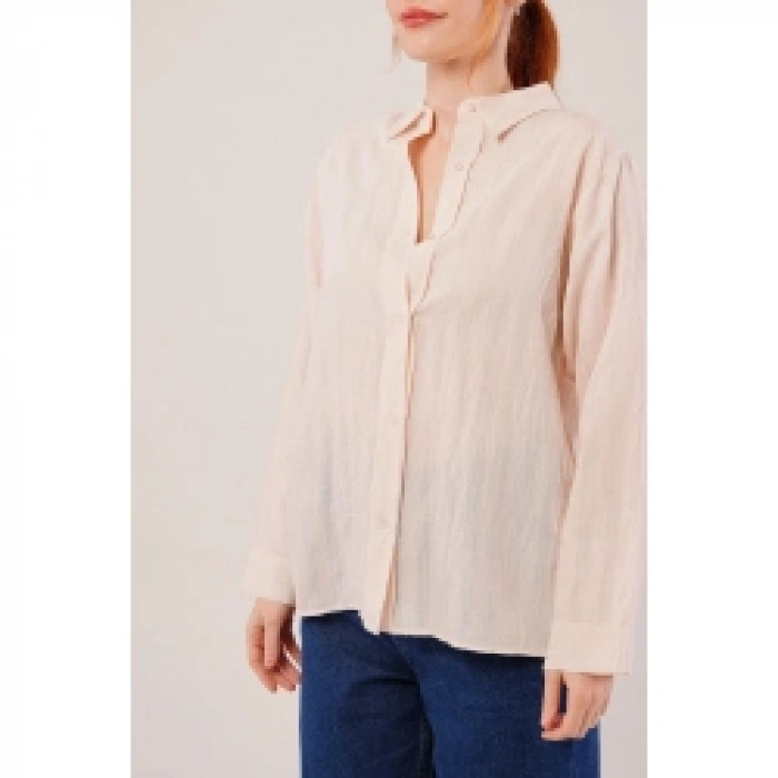 Düğmeli Ve Çizgi Detaylı Krem Gömlek