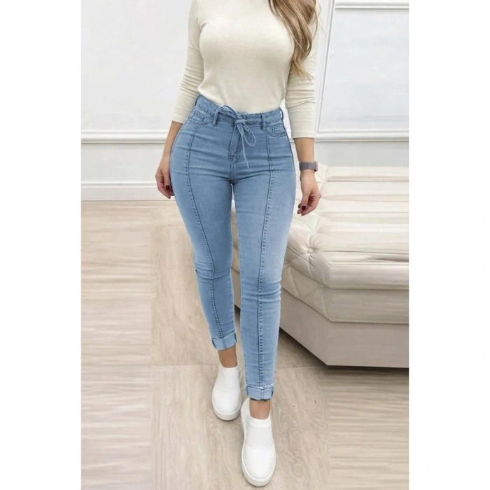 Kadın Yüksek Bel Belden Kuşaklı Yırtık Detaylı Kot Pantolon