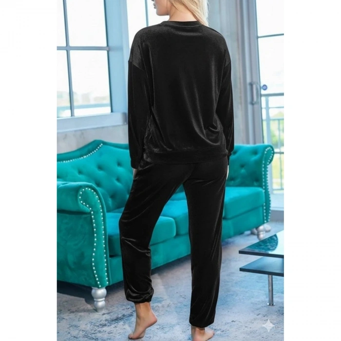 Kadın Uzun Kollu Yuvarlak Yakalı Kadife Bluz Ve Pantolon Takım