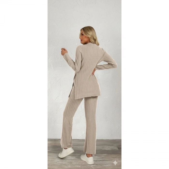 Kadın Uzun Kollu Bisiklet Yaka Yandan Yırtmaçlı şardonlu Kaşkorse Bluz Ve Pantolon Ikili Takım