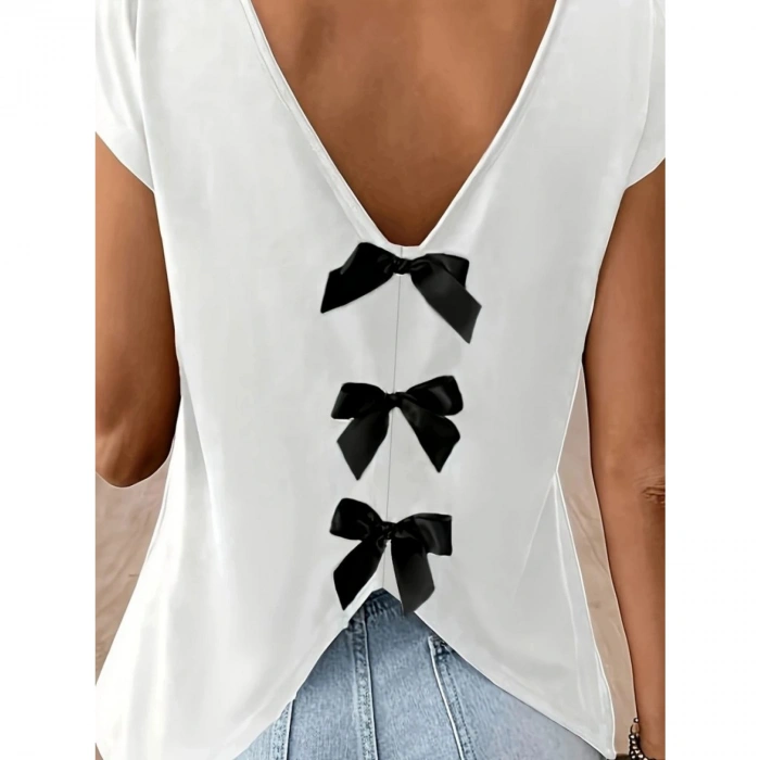 Kadın Kısa Kollu V Yakalı Arkadan Kurdele Detaylı Viskon Bluz