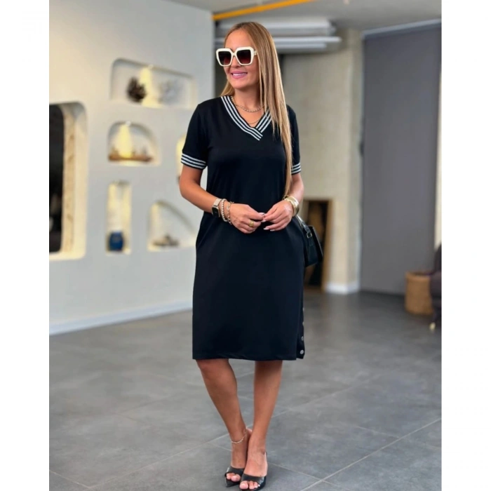 Kadın Kısa Kollu V Yakalı Yanlardan Yırtmaç Ve Düğmeli Viskon Iki Iplik Elbise