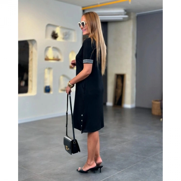 Kadın Kısa Kollu V Yakalı Yanlardan Yırtmaç Ve Düğmeli Viskon Iki Iplik Elbise