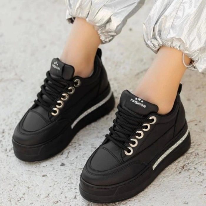 Erbilden Lulu Siyah Cilt Bağcıklı Spor Ayakkabı