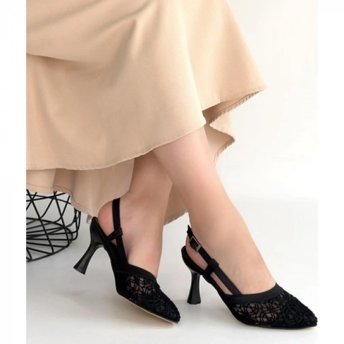 Erbilden Ceta Siyah Cilt Tül Detaylı Topuklu Ayakkabı