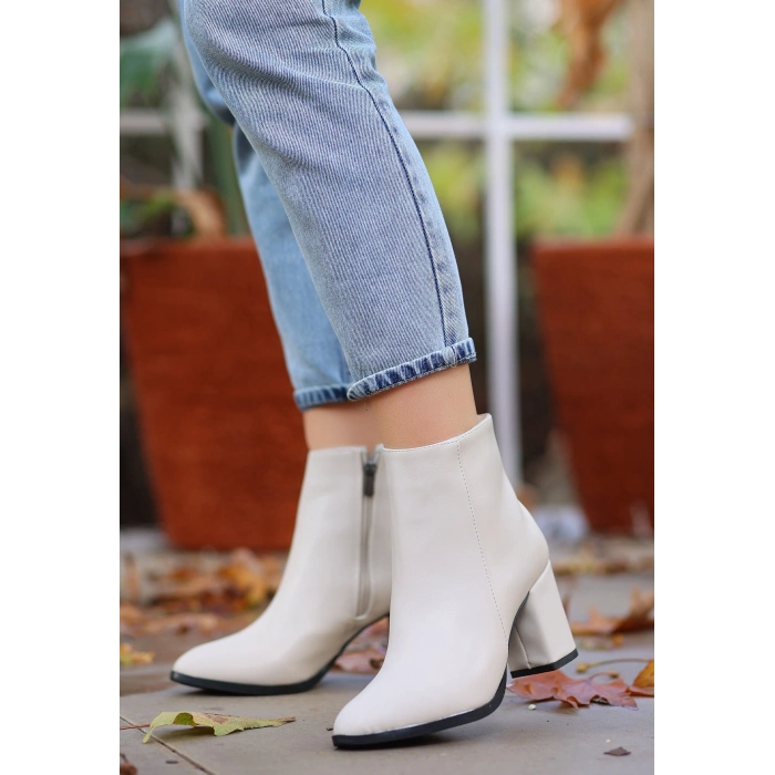 Biya Bej Cilt Topuklu Bot