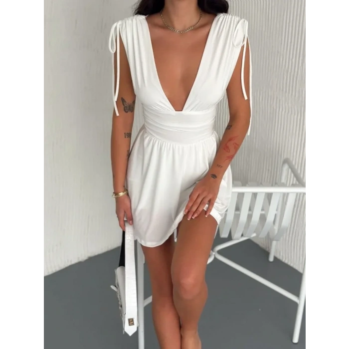 Derin V Yaka Etek Görünümlü Şortlu Elbise Drapeli Mini Yazlık - Beyaz