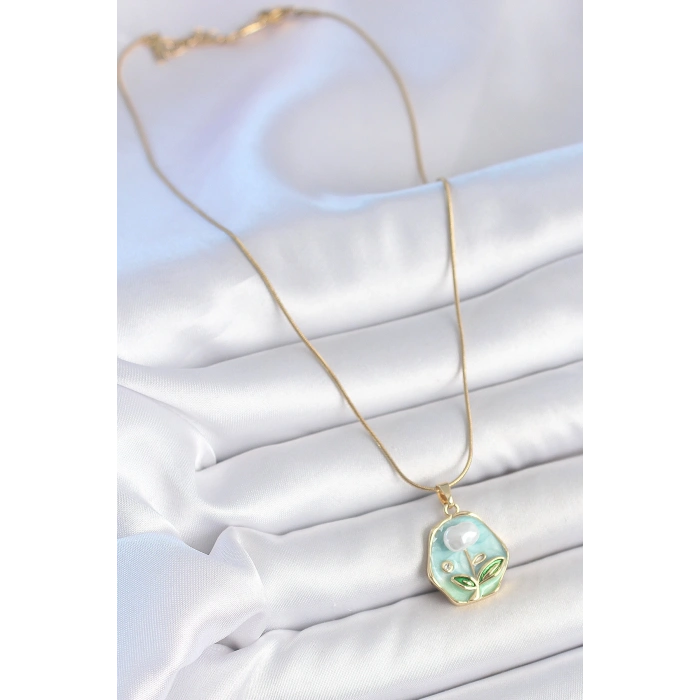 Erb 316L Çelik Gold Renk Zincir Mavi Çiçek İşlemeli İnci İşlemeli Portre Model Kadın Kolye