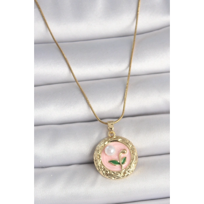 Erb 316L Çelik Gold Renk Zincir Pembe Çiçek İşlemeli Inci Detay Portre Model Kadın Kolye