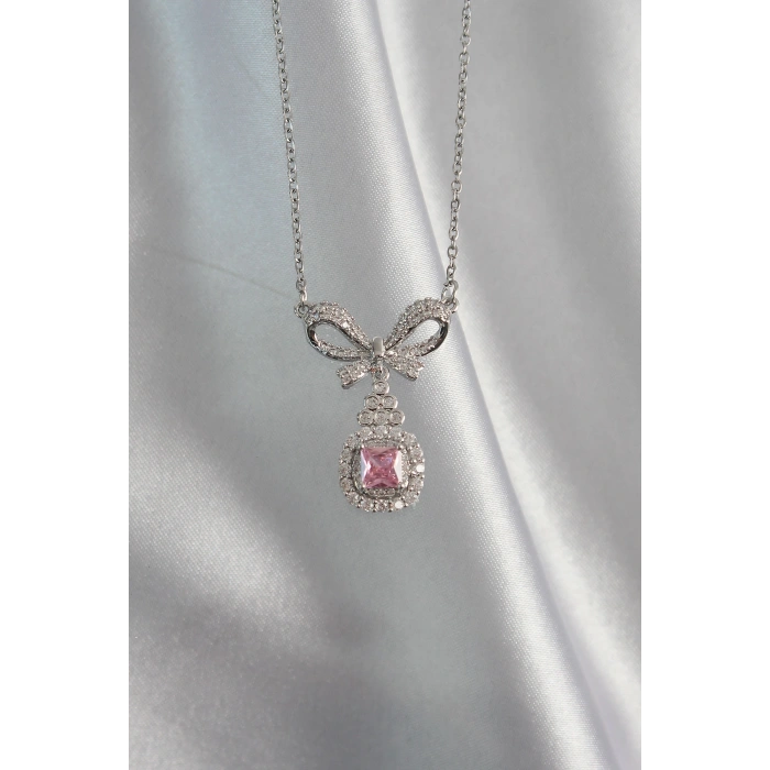 Erb 316L Çelik Gümüş Renk Fiyonk Detay Pembe Zirkon Taşlı Tektaş Kolye