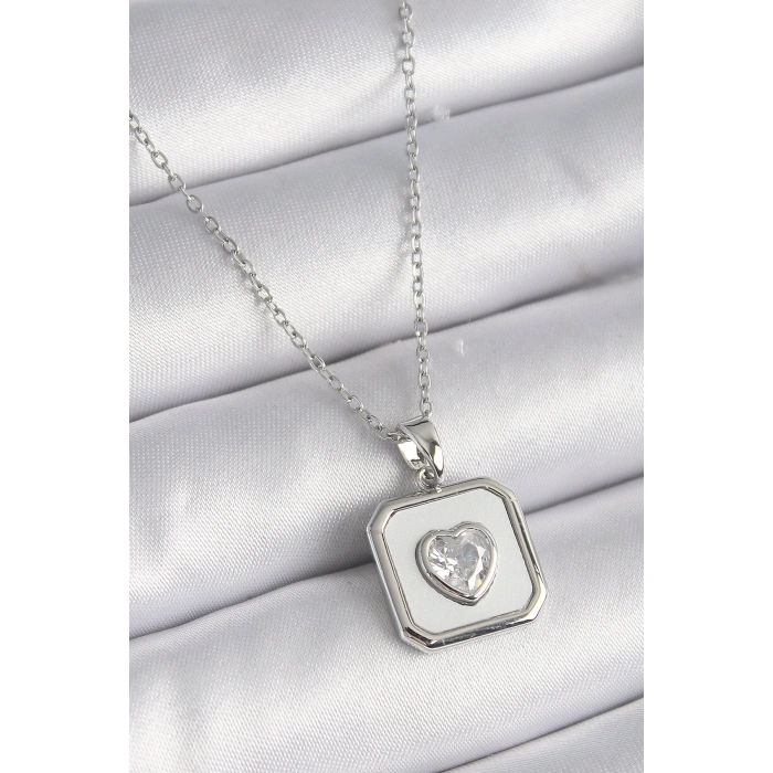 Erb 316L Çelik Gümüş Renk Kare Madalyon Kalp Zirkon Taş İşleme Kadın Kolye