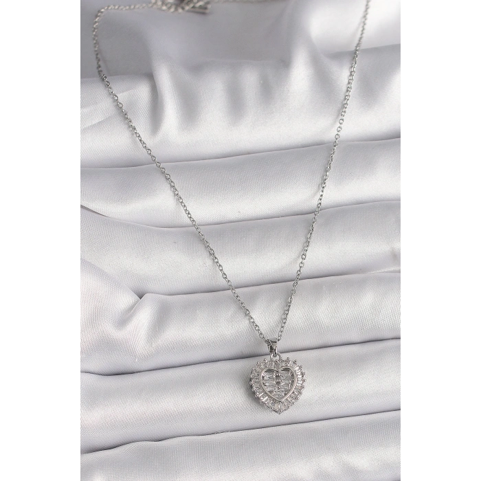 Erb 316L Çelik Gümüş Renk Zincir Zirkon Taşlı Kalp Model Kadın Kolye