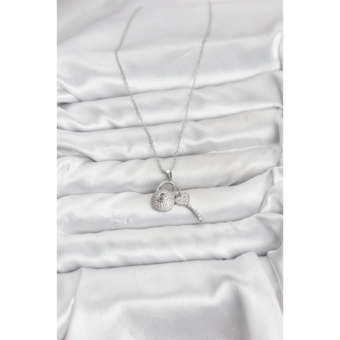 Erb 316L Çelik Zincir Gümüş Renk Kilit Anahtar Model Zirkon Taşlı Kadın Kolye