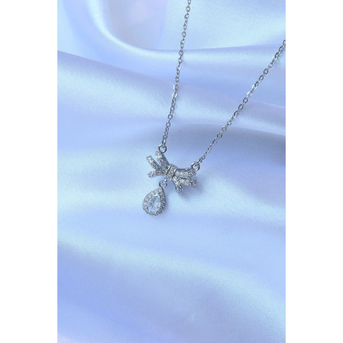 Erb 316L Çelik Zincirli Gümüş Renk Zirkon Taşlı Damla Detay Fiyonk Model Kolye