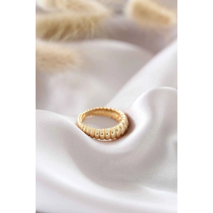 Erb Altın Renk Ayarlamalı Burgu Kadın Yüzük