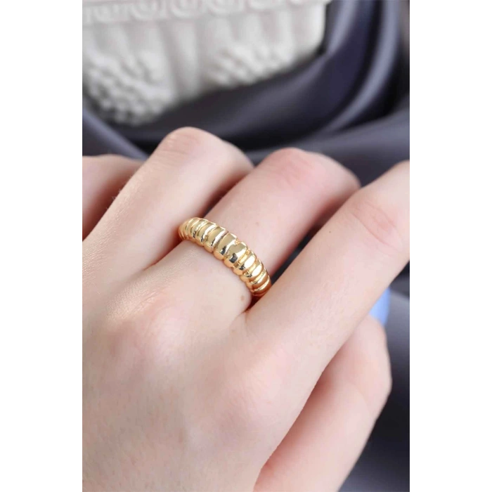 Erb Altın Renk Ayarlamalı Burgu Kadın Yüzük