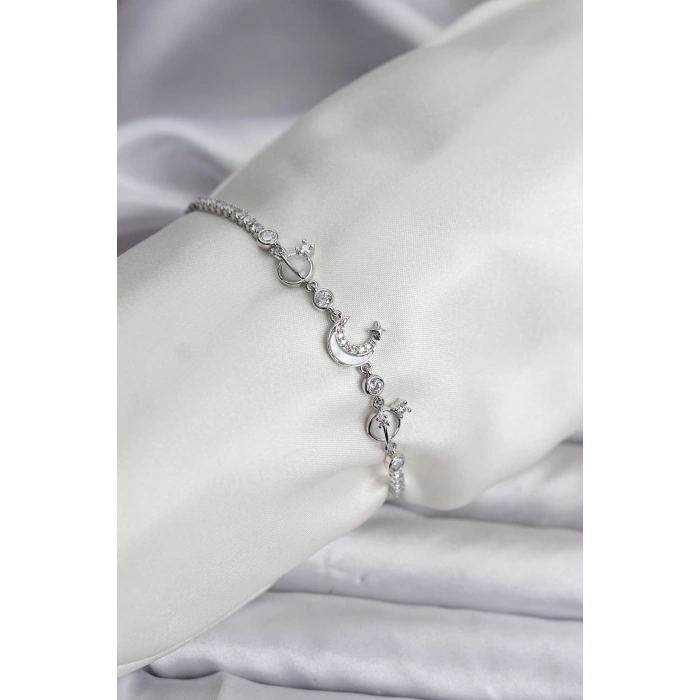 Erb Charmlı Model Zirkon Taşlı Gümüş Renk Su Yolu Kadın Bileklik