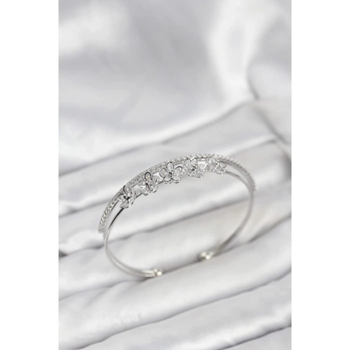 Erb Çiçek Model Pirinç Gümüş Renk Kadın Bileklik