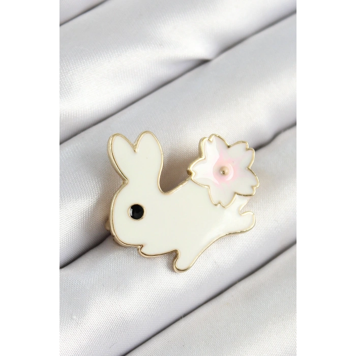 Erb Mineli Çiçek Detaylı Krem Tavşan Figürlü Gold Renk Kadın Broş