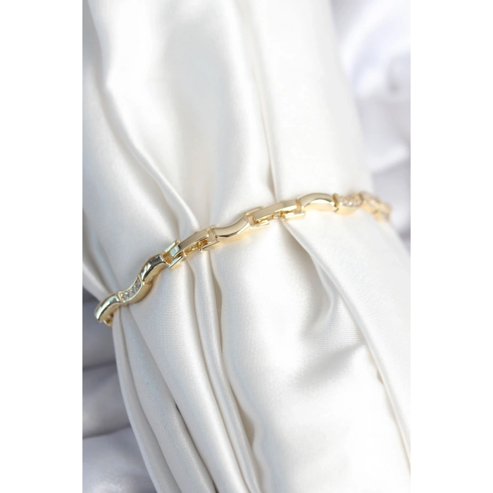 Erb Pirinç Gold Renk Dalgalı Model Kadın Bileklik