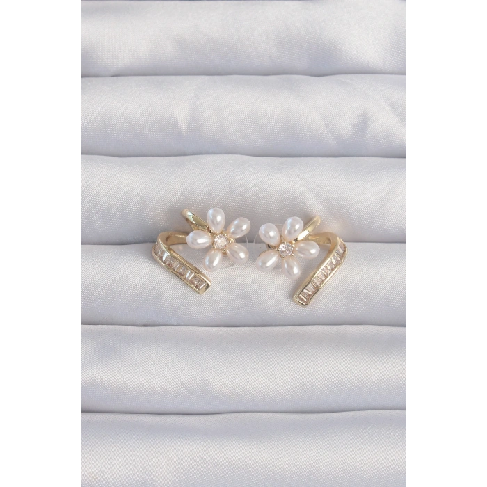 Erb Pirinç Gold Renk Zirkon Taşlı Kıvrımlı İnci Çiçek Küpe