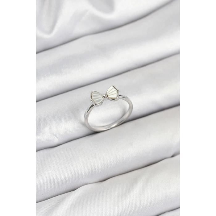 Erb Pirinç Gümüş Renk Fiyonk Model Kadın Yüzük