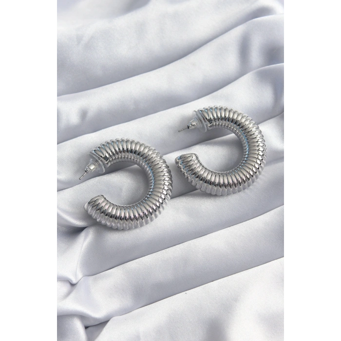 Erb Pirinç Gümüş Renk İşleme Halka Model Kadın Küpe