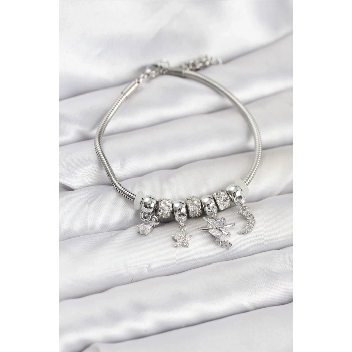 Erb Pirinç Gümüş Renk Kalpli Model Charmlı Kadın Bileklik