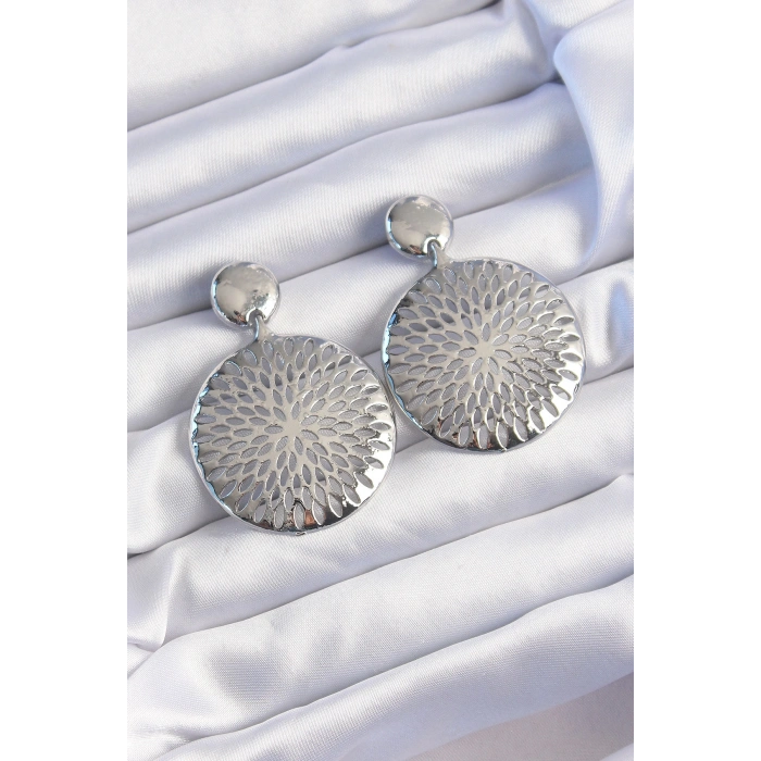 Erb Pirinç Gümüş Renk Oval İşlemeli Küpe