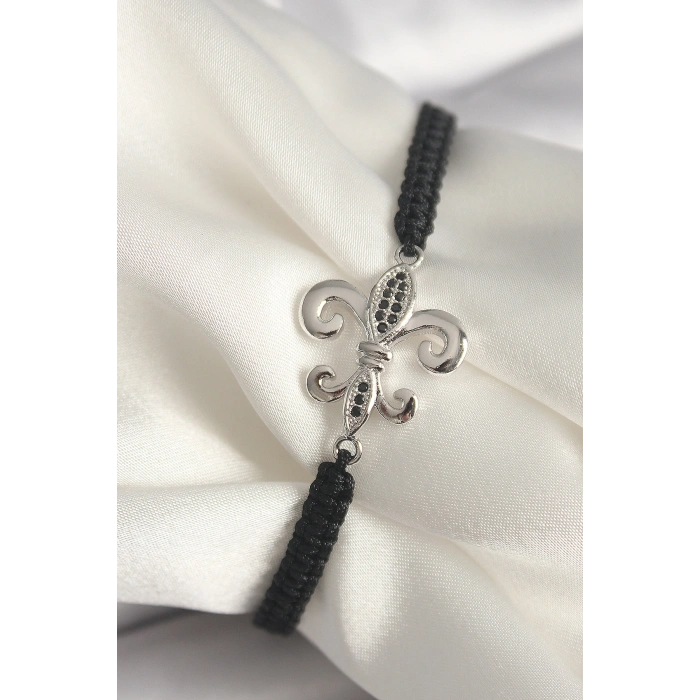 Erb Pirinç Gümüş Renk Zirkon Taş İşlemeli Zambak Model Asansörlü Makrome Model Kadın Bileklik