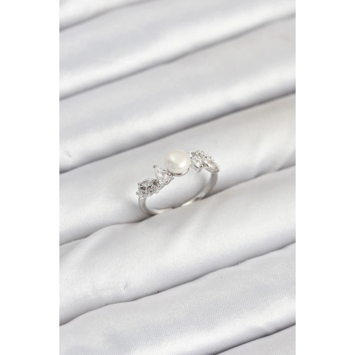 Erb Pirinç Gümüş Renk Zirkon Taşlı İncili Model Kadın Yüzük