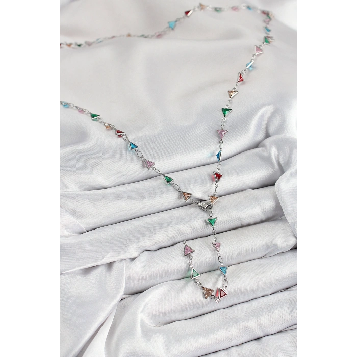 Erb Pirinç Renkli Zirkon Taşlı Üçgen Model Gümüş Renk Kadın Y Kolye