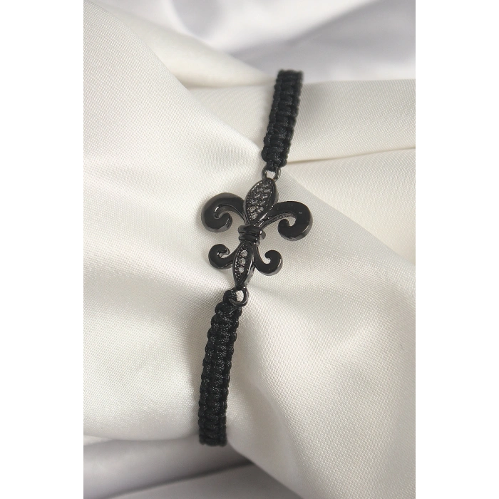 Erb Pirinç Siyah Renk Zirkon Taş İşlemeli Zambak Figür Asansörlü Makrome Model Kadın Bileklik