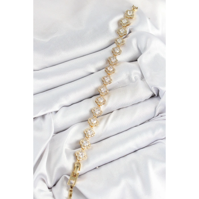 Erb Pirinç Zirkon Taşlı Yonca Baget Model Gold Renk VIP Seri Kadın Bileklik