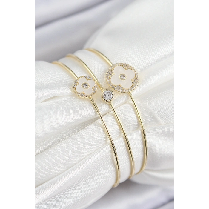 Erb Pirinç Zirkon Taşlı Yonca Model Gold Renk Vip 3'lü Kadın Bileklik