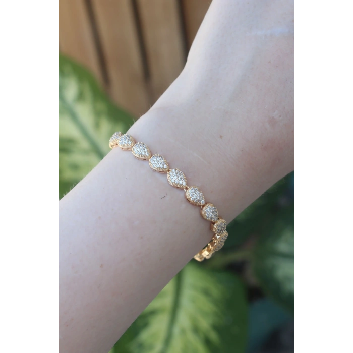 Erb Vip Seri Pirinç Zirkon Taşlı Gold Renk Damla Model Bileklik